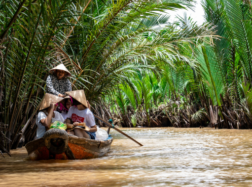 boat rowing at mekong river